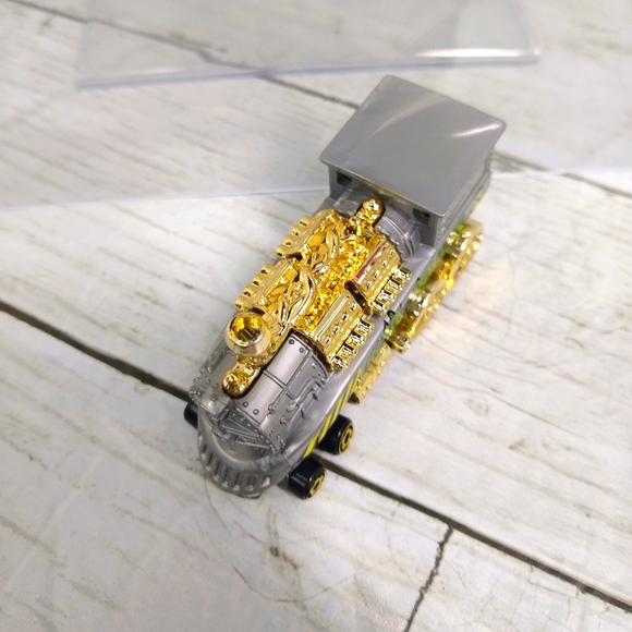 Mattel Hot Wheels 1995 RAIL RODDER Engine 5 Plastic Gray Gold Toy Train Engine - Picture 5 of 11